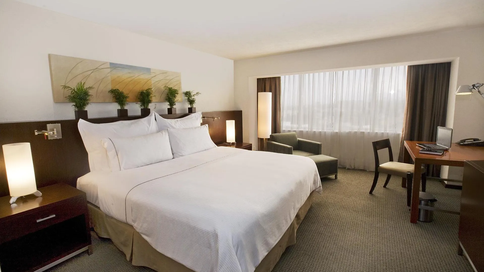 *** Hotel Kyriad Marseille Palais Des Congres - Velodrome - Ibis Styles A Partir Du 13 Mai 2025 France