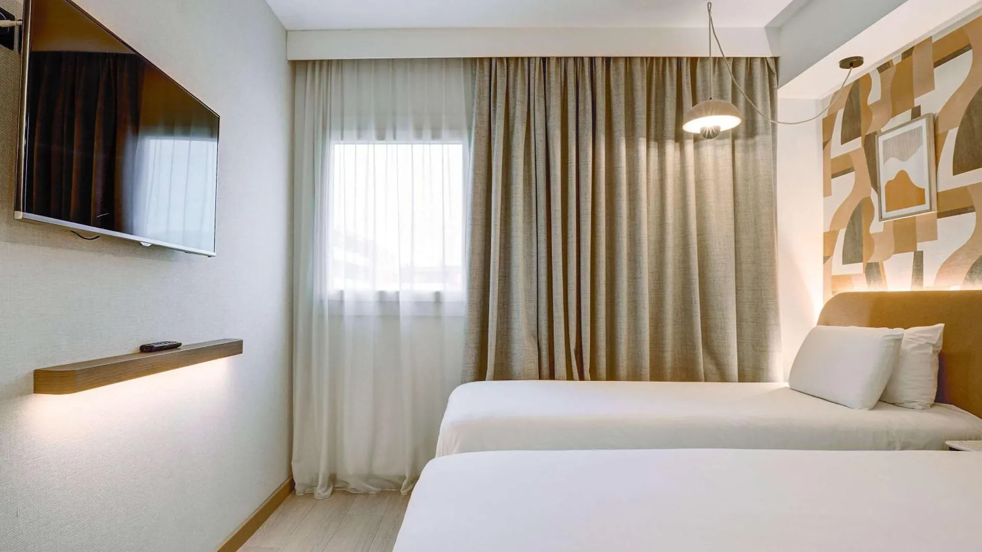 מלון Ibis Styles Marseille Palais Des Congres Velodrome 3*,