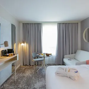 Novotel Pont De L'arc 4*, Aix-en-Provence Francia